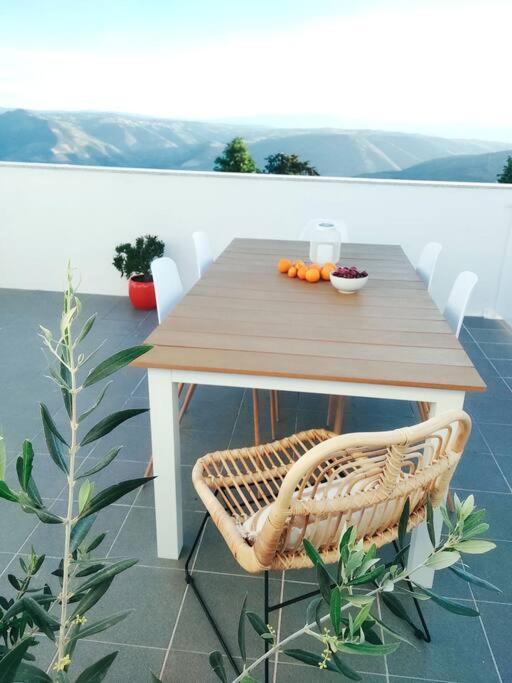 Douro Valley Terrace Apartments Armamar Extérieur photo